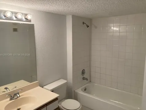 3985 W Mcnab Road Pompano Beach FL 33069