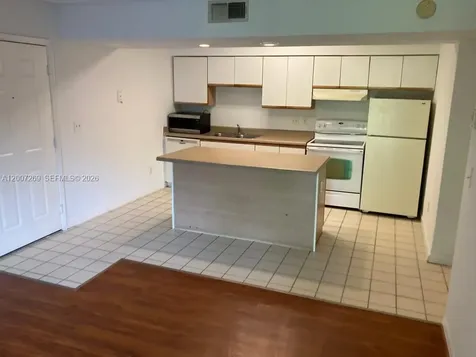 3985 W Mcnab Road Pompano Beach FL 33069