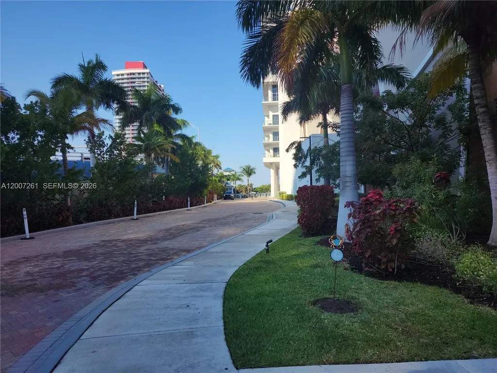 4010 S Ocean Drive Hollywood FL 33019