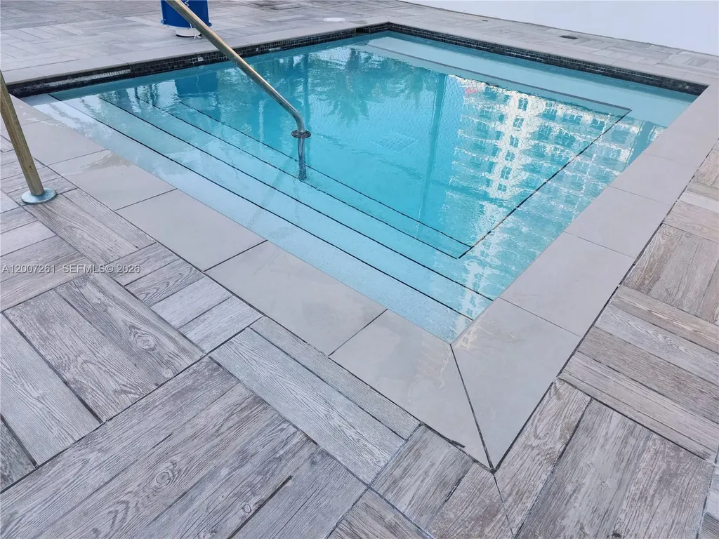 4010 S Ocean Drive Hollywood FL 33019