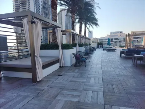 4010 S Ocean Drive Hollywood FL 33019