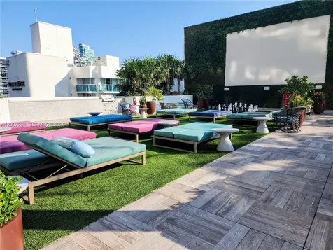 4010 S Ocean Drive Hollywood FL 33019