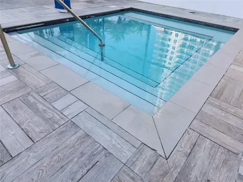 4010 S Ocean Drive Hollywood FL 33019
