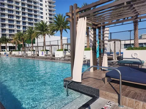 4010 S Ocean Drive Hollywood FL 33019