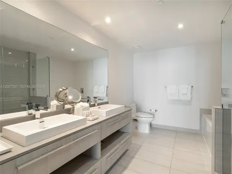 4010 S Ocean Drive Hollywood FL 33019