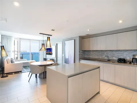 4010 S Ocean Drive Hollywood FL 33019