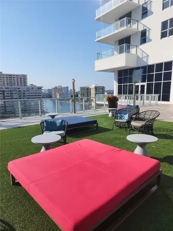 4010 S Ocean Drive Hollywood FL 33019