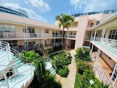 6881 Bay Drive Miami Beach FL 33141