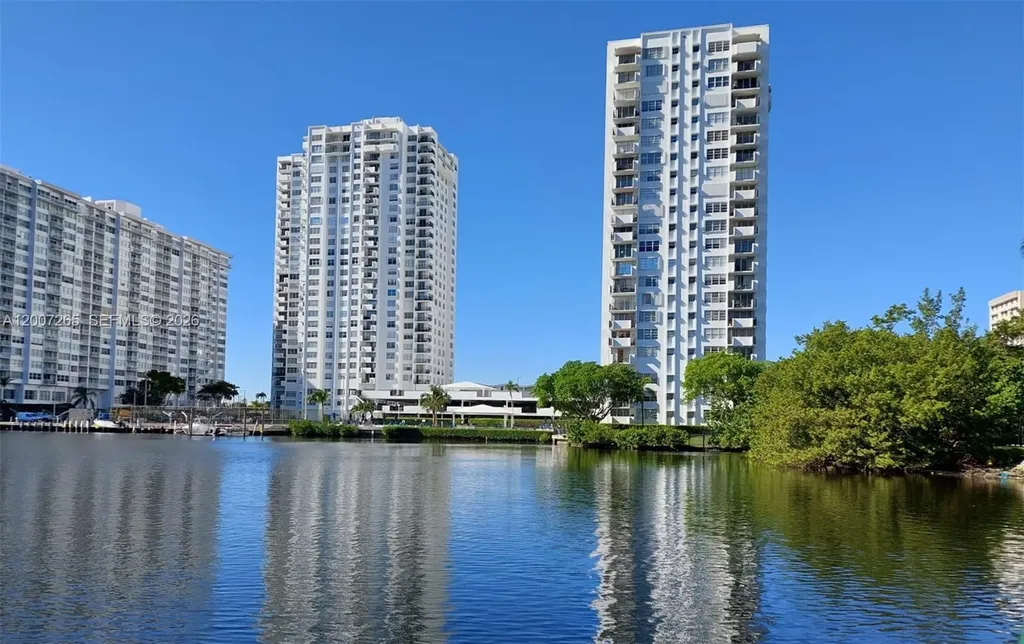 2750 NE 183rd Street Aventura FL 33160