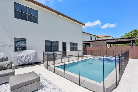 9830 NW 86 Terrace Doral FL 33178