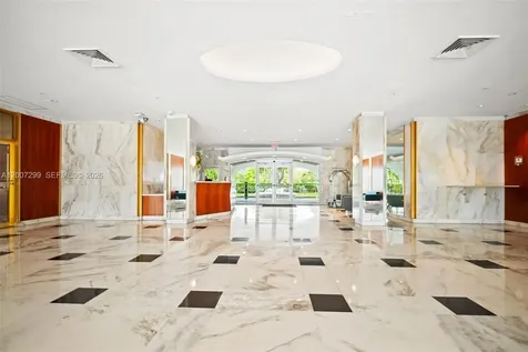 20 Island Avenue Miami Beach FL 33139