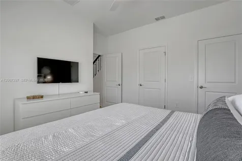 1136 Kingsbarn Street Davenport FL 33896