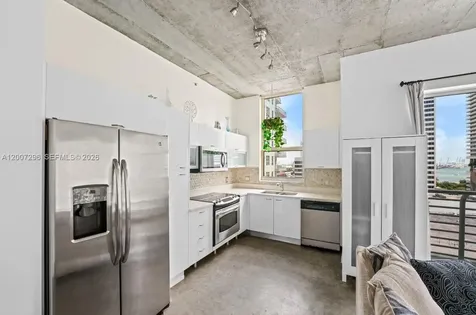 133 NE 2nd Avenue Miami FL 33132