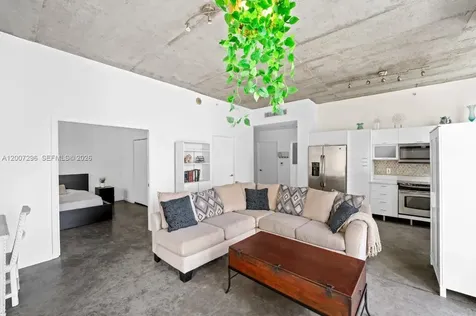 133 NE 2nd Avenue Miami FL 33132