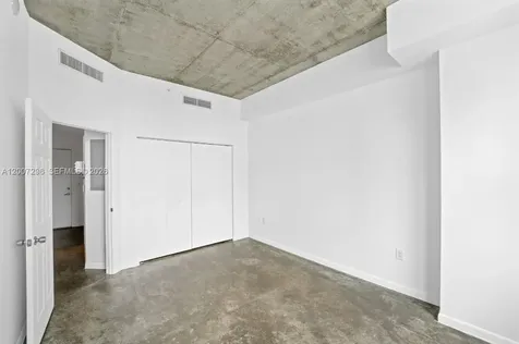 133 NE 2nd Avenue Miami FL 33132