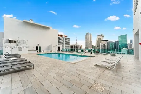 133 NE 2nd Avenue Miami FL 33132