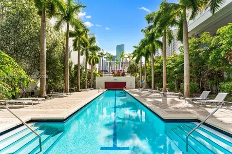 133 NE 2nd Avenue Miami FL 33132