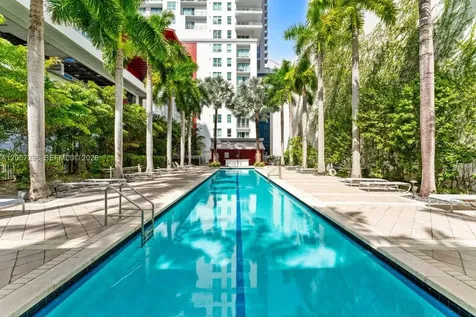 133 NE 2nd Avenue Miami FL 33132