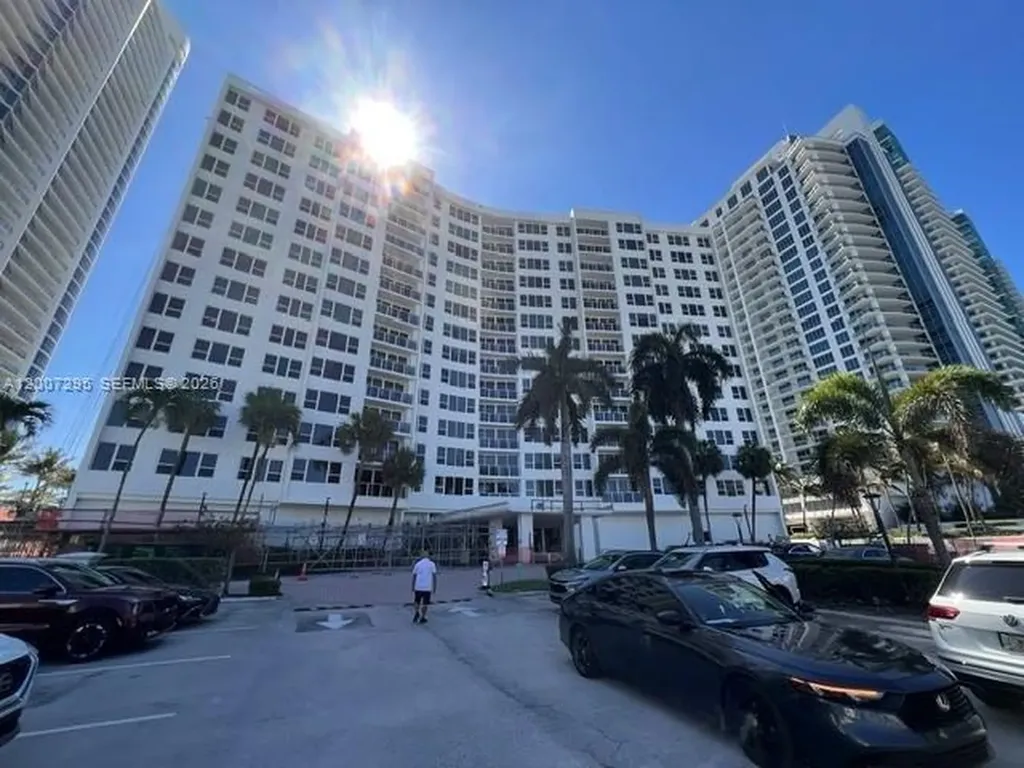 3505 S Ocean Drive Hollywood FL 33019