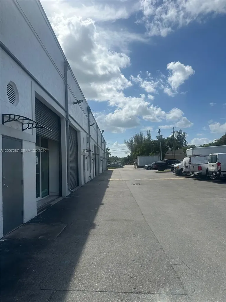 12101 NW 98th Avenue Hialeah Gardens FL 33018