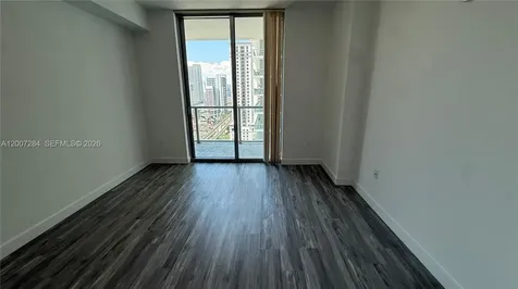 79 SW 12th Street Miami FL 33130