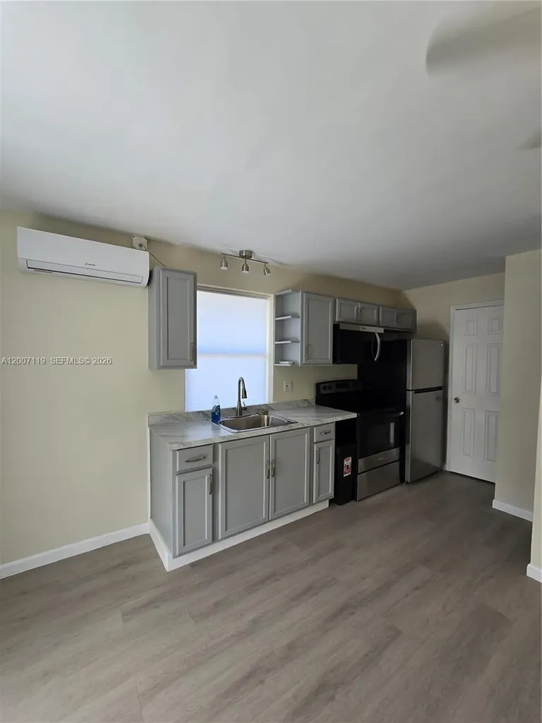 5936 Fillmore Street Hollywood FL 33021