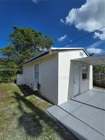 5936 Fillmore Street Hollywood FL 33021