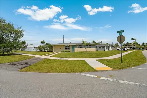 19930 Christmas Road Cutler Bay FL 33157