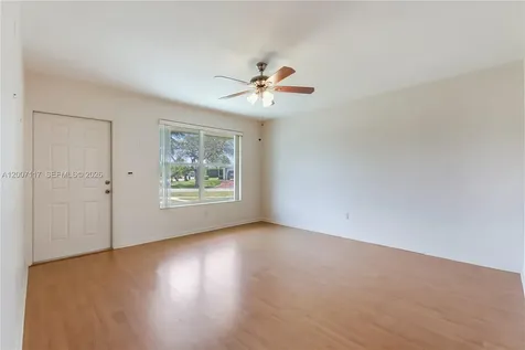 19930 Christmas Road Cutler Bay FL 33157