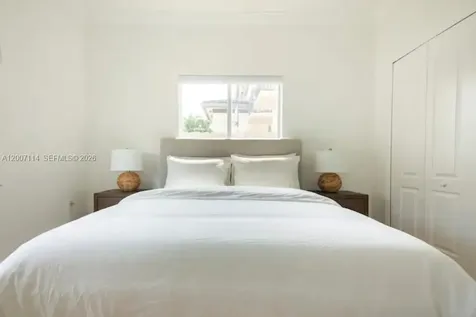 15566 SW 13th Terrace Miami FL 33194