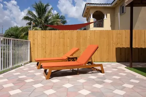 15566 SW 13th Terrace Miami FL 33194
