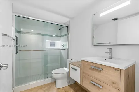 7824 Collins Avenue Miami Beach FL 33141