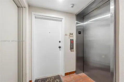 7824 Collins Avenue Miami Beach FL 33141