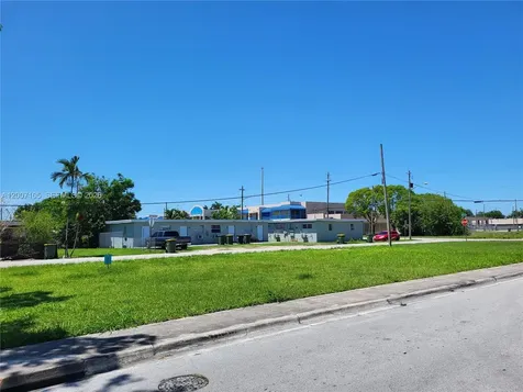 321 SW 6 Street Homestead FL 33030