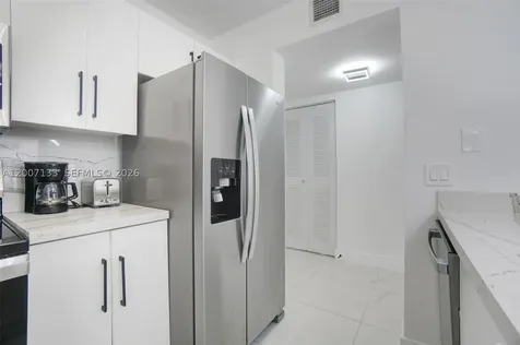 1200 Brickell Bay Drive Miami FL 33131