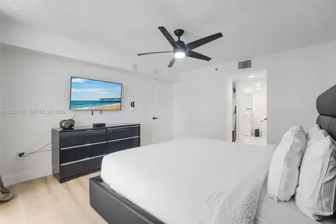1200 Brickell Bay Drive Miami FL 33131