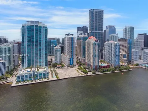 1200 Brickell Bay Drive Miami FL 33131