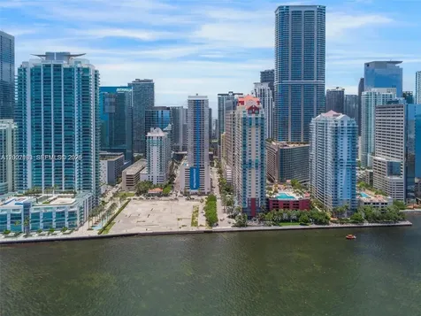 1200 Brickell Bay Drive Miami FL 33131