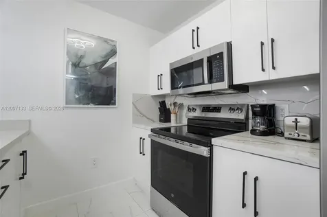 1200 Brickell Bay Drive Miami FL 33131