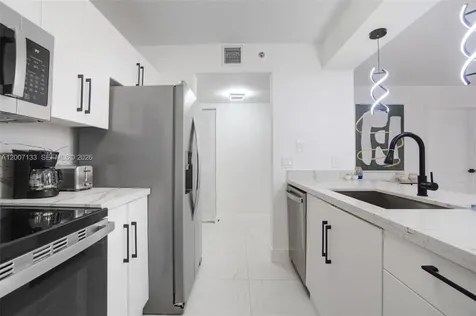 1200 Brickell Bay Drive Miami FL 33131