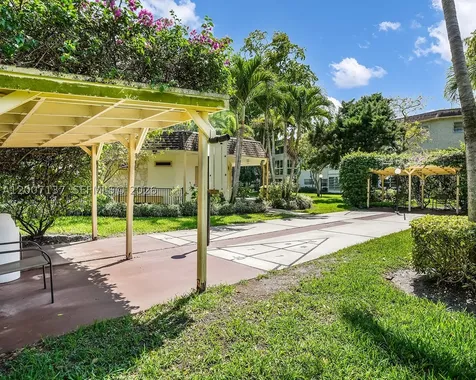 5171 W Oakland Park Boulevard Lauderdale Lakes FL 33313