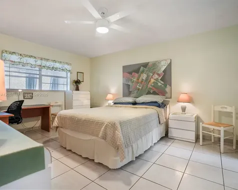 5171 W Oakland Park Boulevard Lauderdale Lakes FL 33313