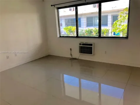 2250 Bay Drive Miami Beach FL 33141