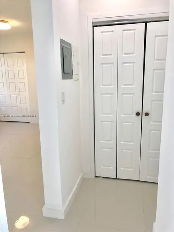 2250 Bay Drive Miami Beach FL 33141