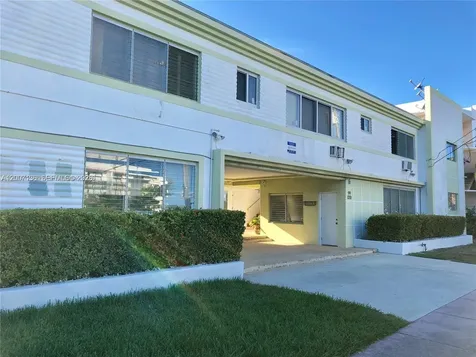 2250 Bay Drive Miami Beach FL 33141