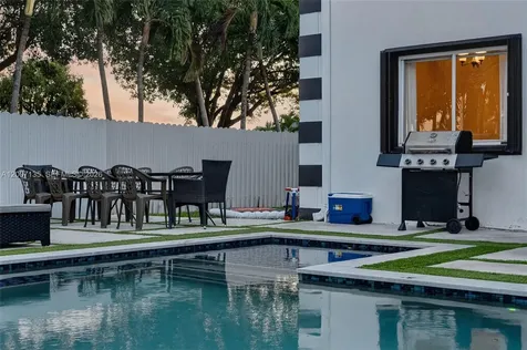 5161 SW 159th Court Miami FL 33185