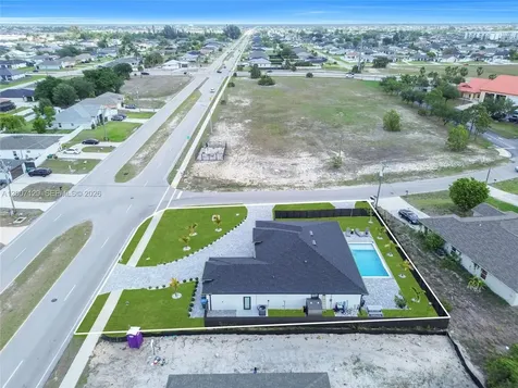 105 S Nelson Road Cape Coral FL 33991