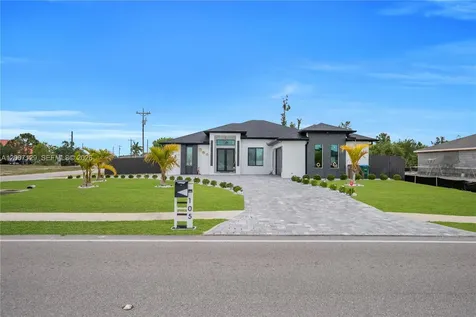 105 S Nelson Road Cape Coral FL 33991
