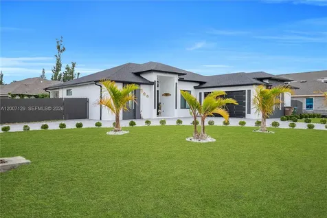 105 S Nelson Road Cape Coral FL 33991