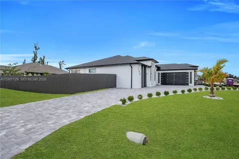 105 S Nelson Road Cape Coral FL 33991